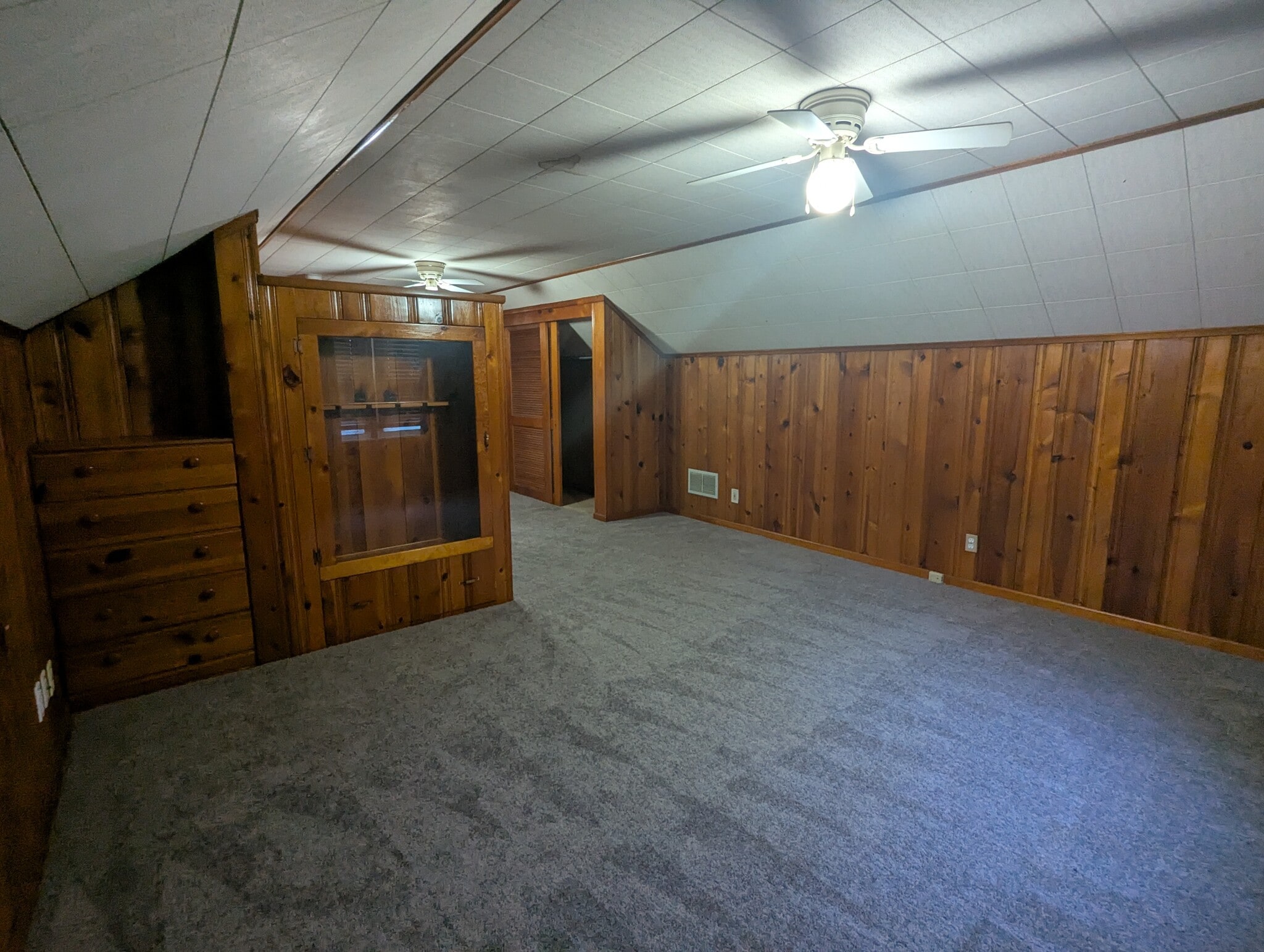 Building Photo - 9319 Fenton Ave