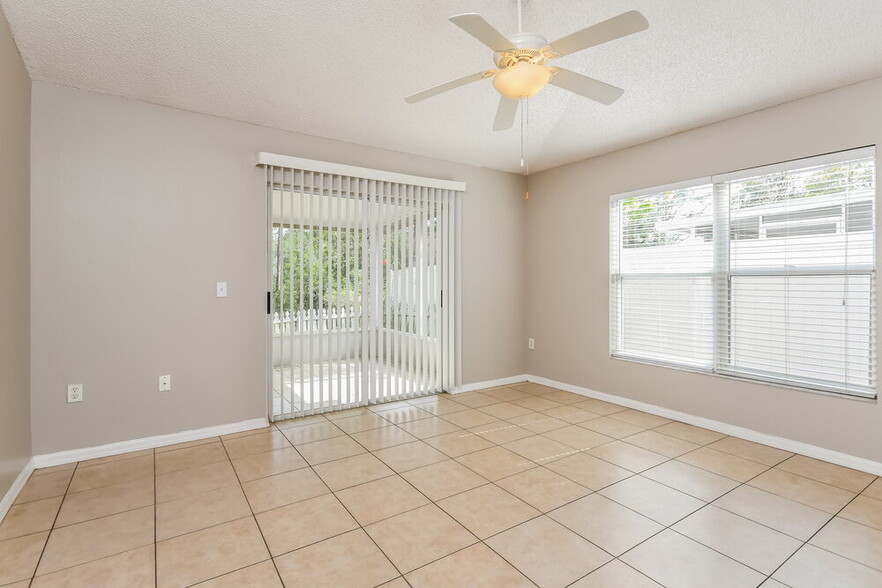 Building Photo - 14552 Lake Price Dr