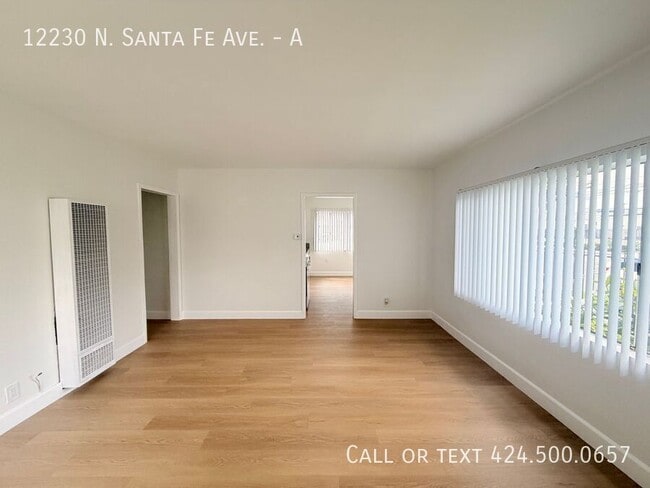 Building Photo - 12230 N Santa Fe Ave