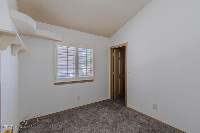 Building Photo - 12833 Tierra Pueblo Dr