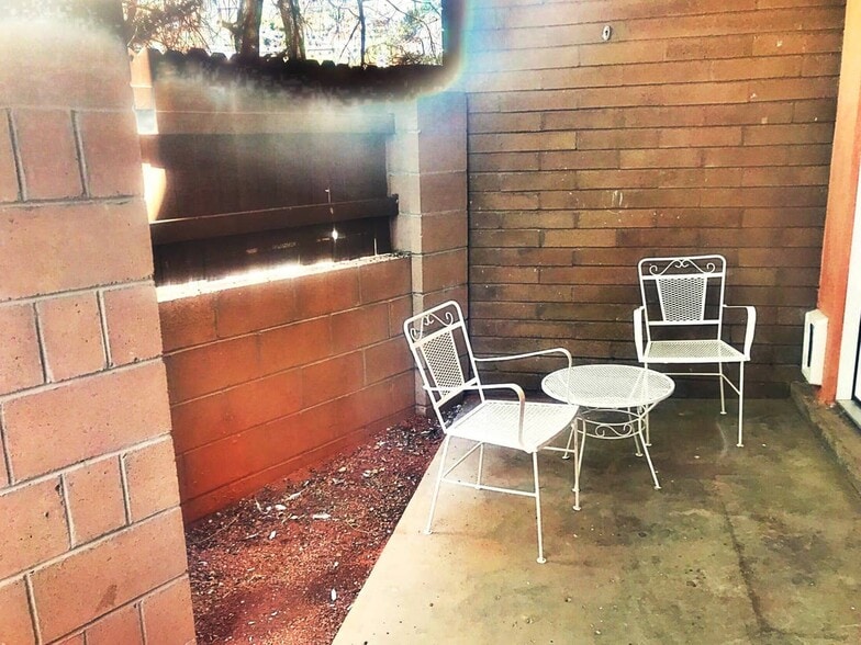 Building Photo - 13016 Constitution Ave NE