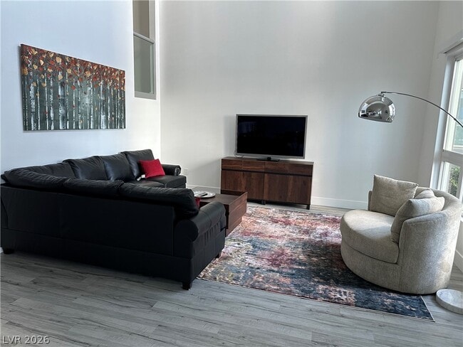 Building Photo - 4545 Dean Martin Dr