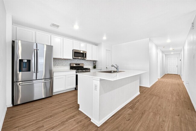 Building Photo - 27022 Breakaway Ln