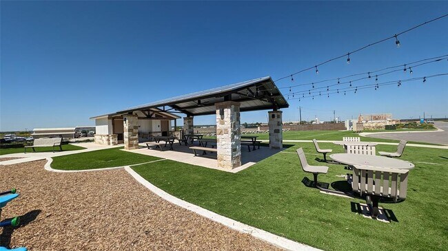 Building Photo - 620 Marty Allen Lp