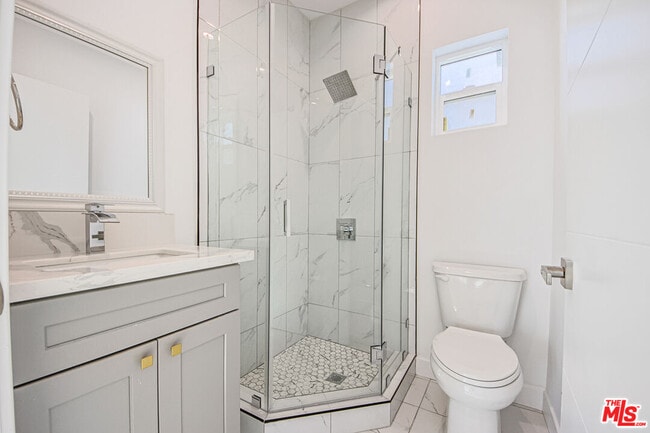 Building Photo - 11443 Hatteras St