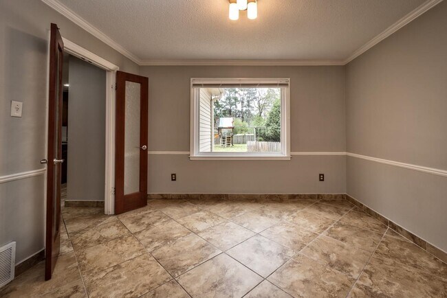 Building Photo - 2598 Cedar Ridge Dr