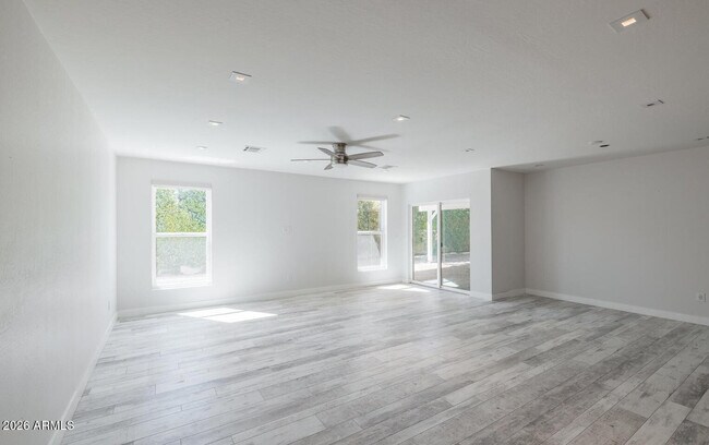 Building Photo - 6929 E Mariposa Dr