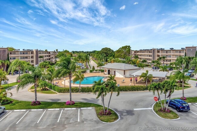 Building Photo - 4049 Wolverton C