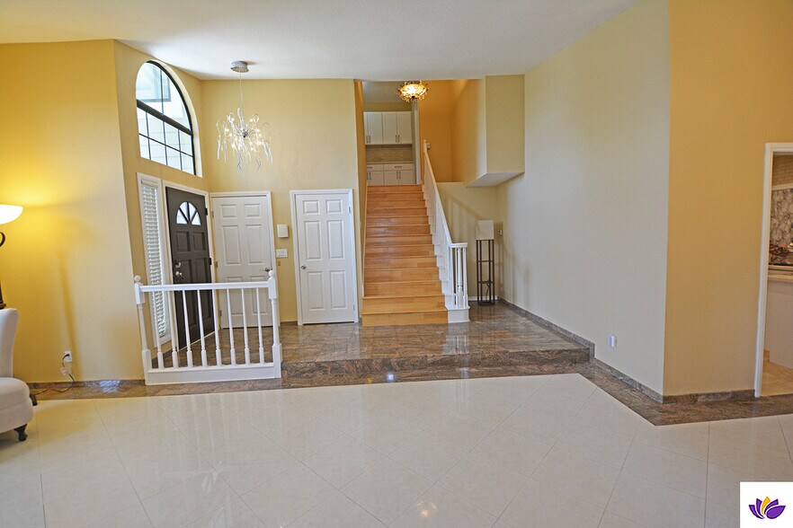 Building Photo - 23935 Ingomar St