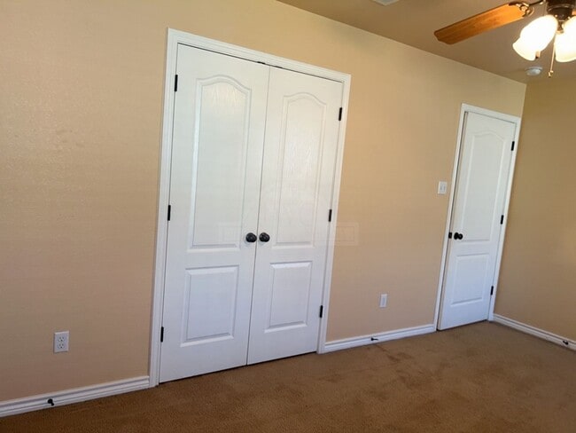Building Photo - 4905 Autumn Valley Dr