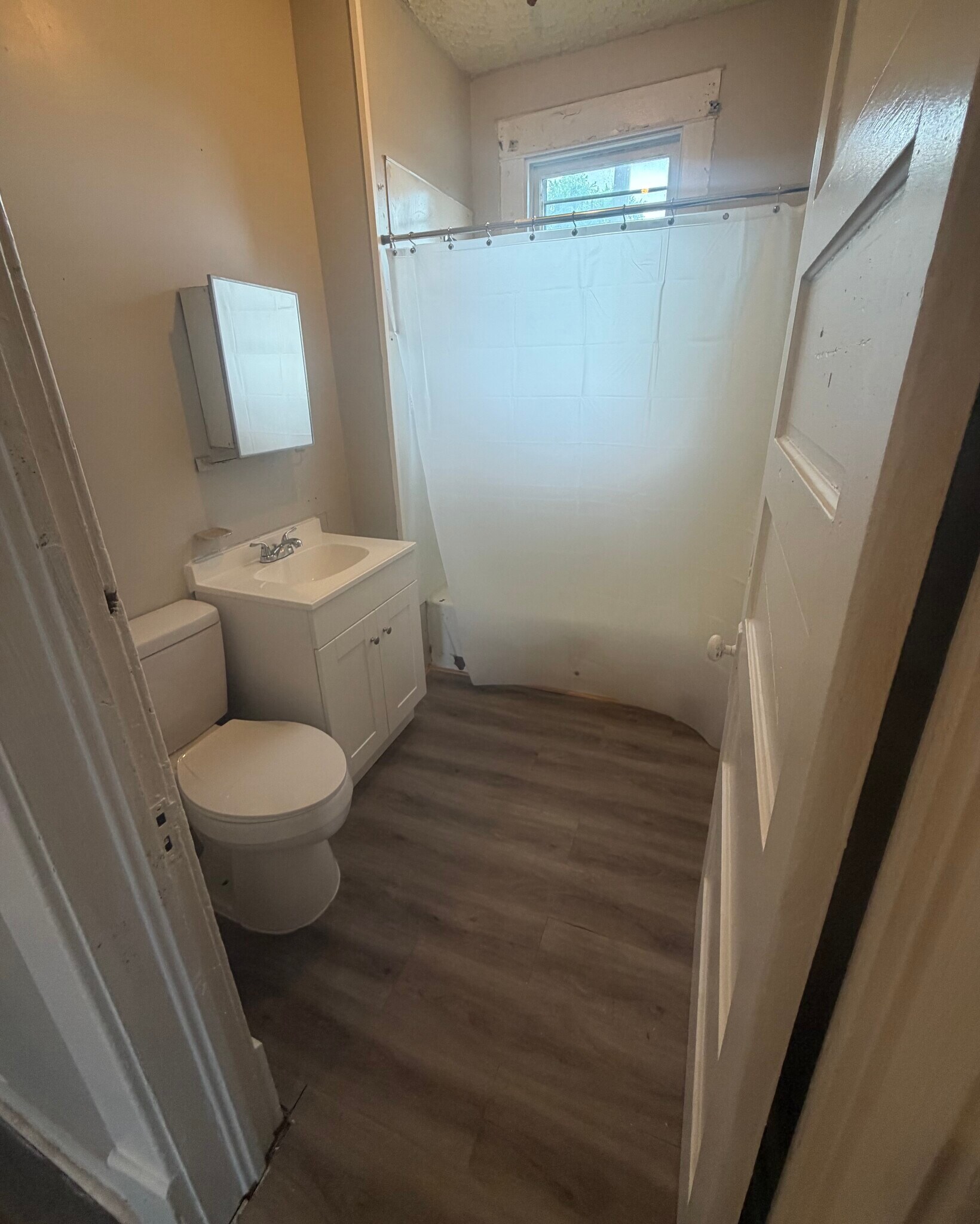 Bathroom - 760 Stokes St