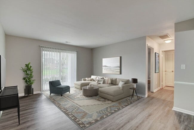 Building Photo - Lenox Apartments