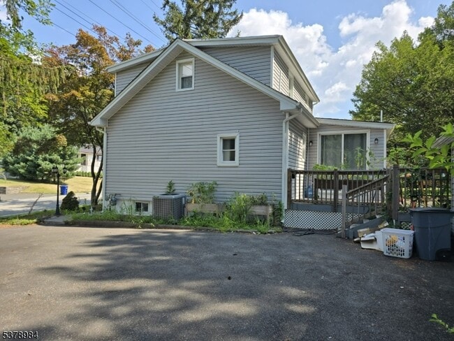 Primary Photo - 358 N Haledon Ave