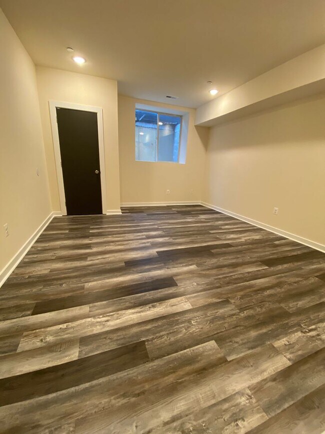 Building Photo - 5110 Arch St