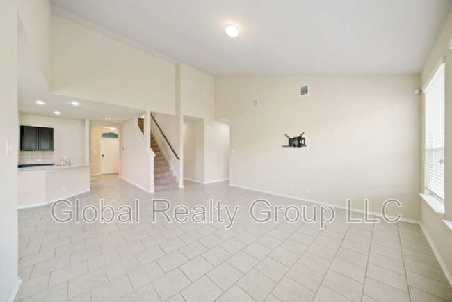 Building Photo - 717 Smooth Wine