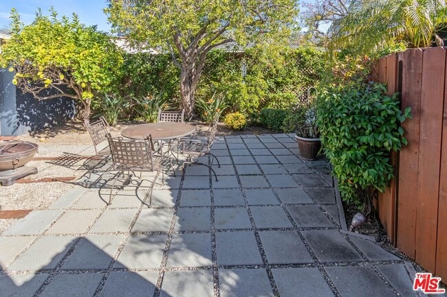 Building Photo - 4180 Keystone Av