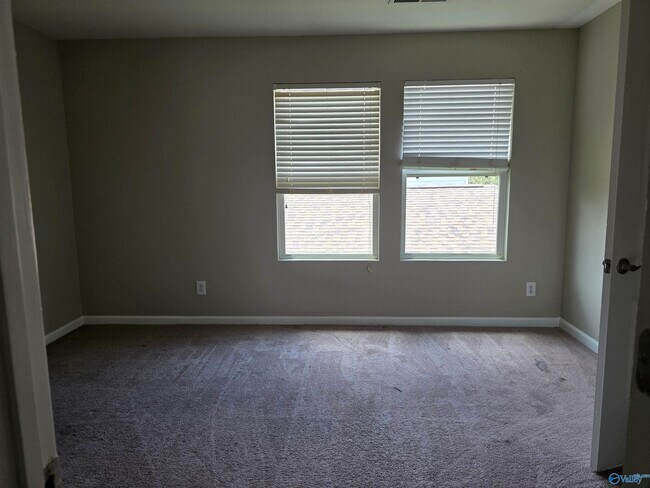 Building Photo - 187 Farmington Dr