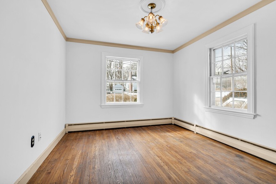 Building Photo - 12 Lee Ave