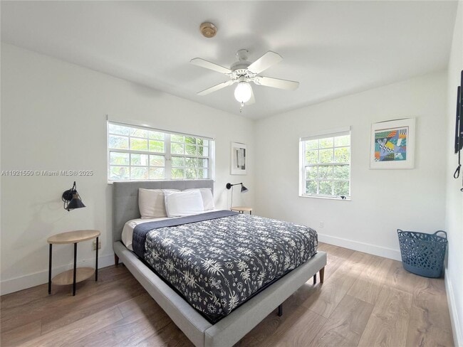 Building Photo - 2750 SW 28th Ct