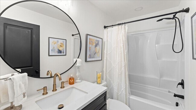 Building Photo - Renovated Mid-Century Modern Home in Belmont West with Finished Basement & Fenced Yard