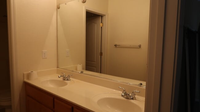 Building Photo - 3776 Pintail Dr