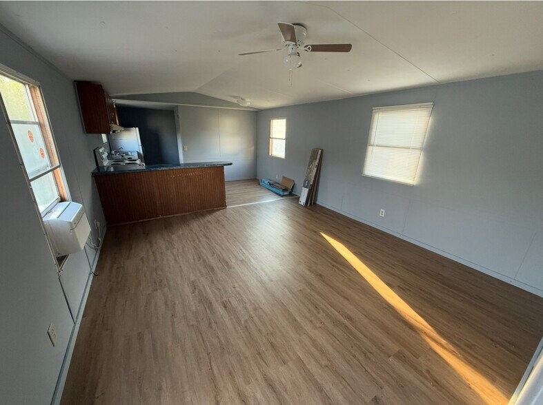 Building Photo - 112 Zelkova road