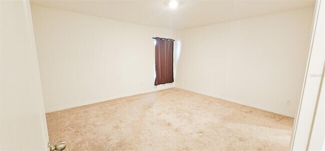 Building Photo - 271 Begonia Ln