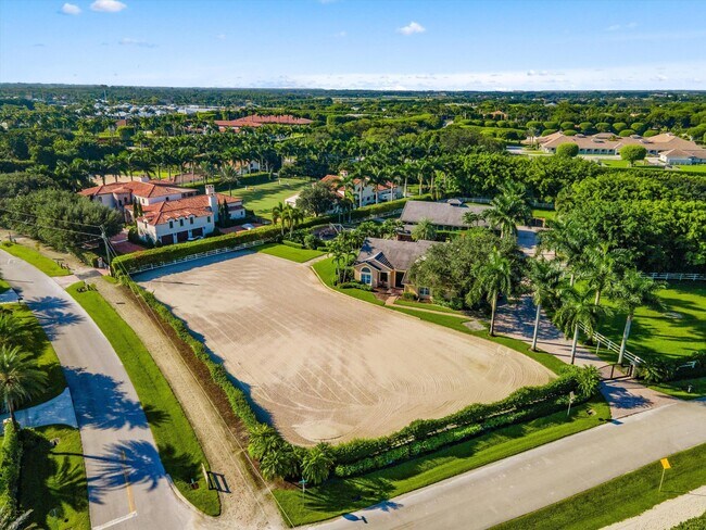 Building Photo - 14911 Equestrian Way