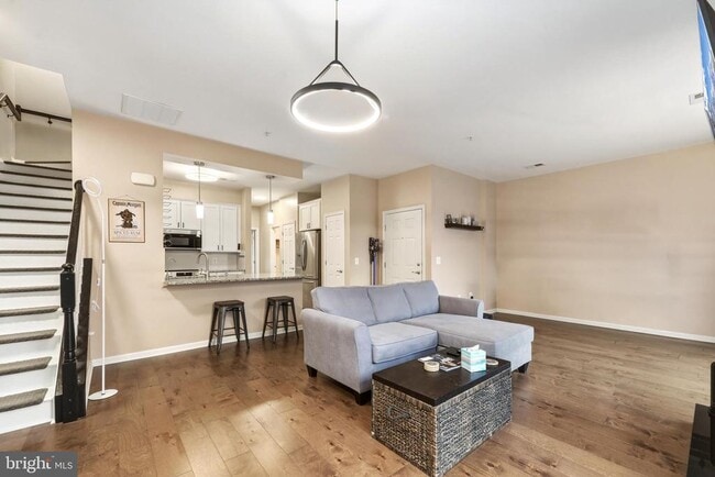 Building Photo - 13947 Hollow Wind Way