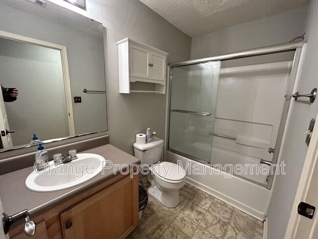 Building Photo - 1601 Harts Ridge Dr