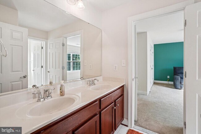 Building Photo - 8761 Ellis Mill Dr