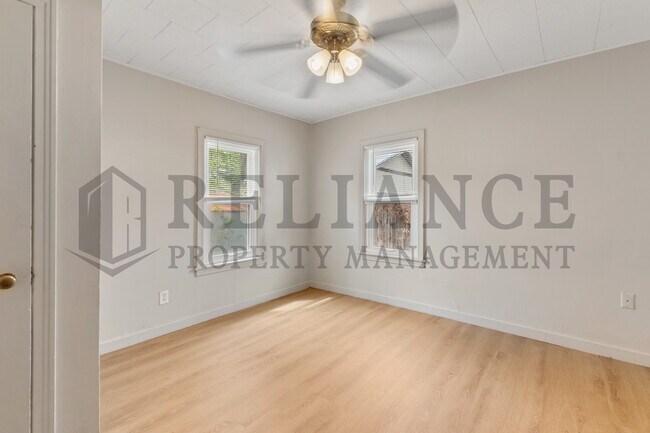 Building Photo - 2903 W Douglas Ave