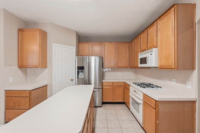 Building Photo - 7910 Masonwood Ln