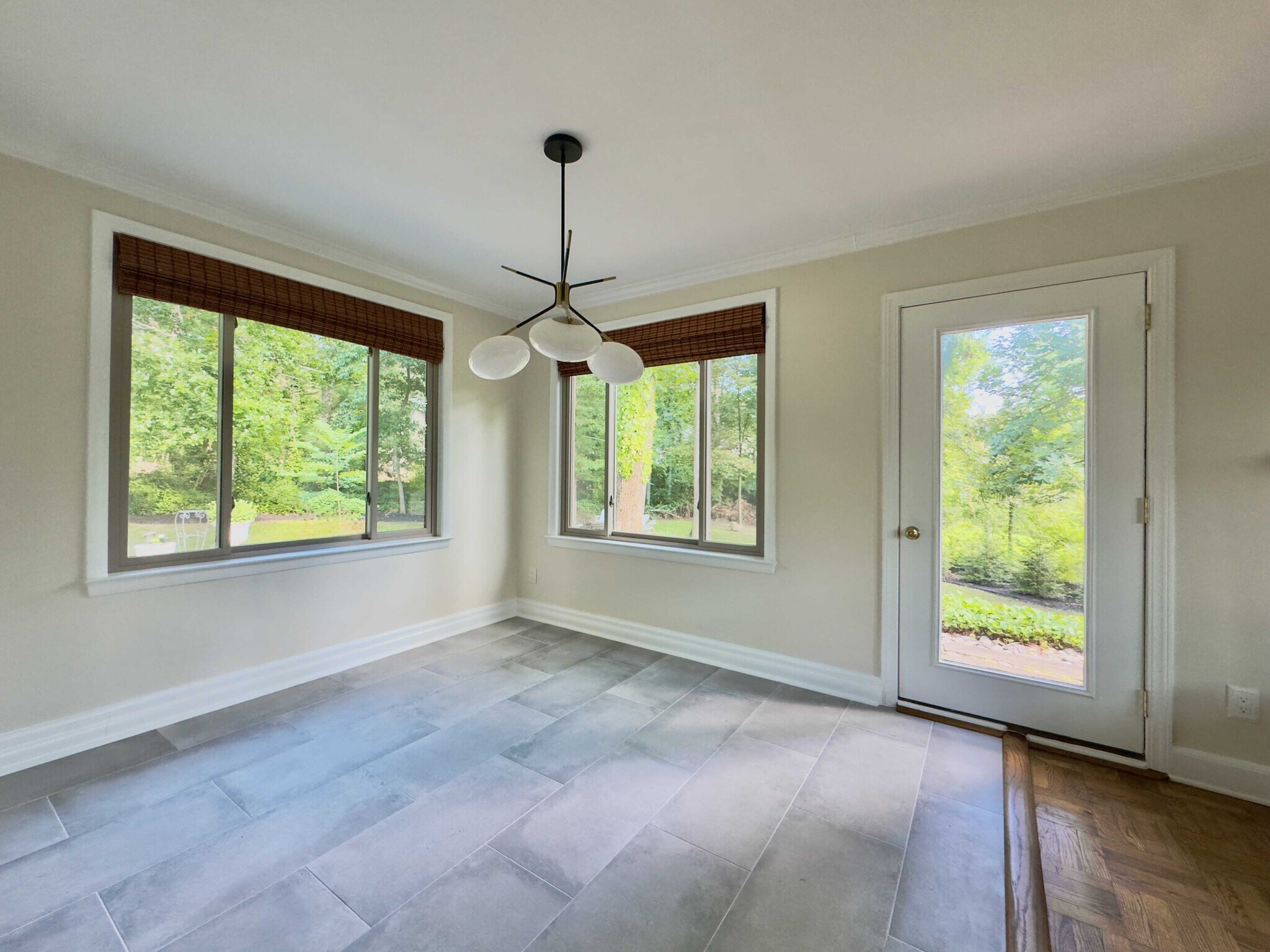 Dining room connecting kitchen and living area - 1301 Gahant Rd