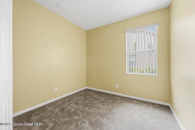 Building Photo - 4720 Portage Trail