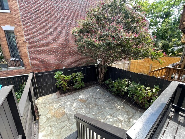 Building Photo - 3131 11th St NW