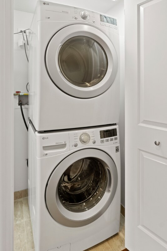 Building Photo - 1050 S Aberdeen St