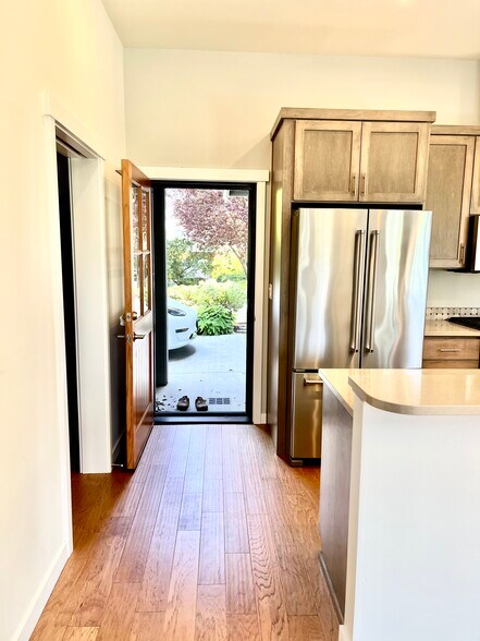 Back door - 514 Cascade Ave