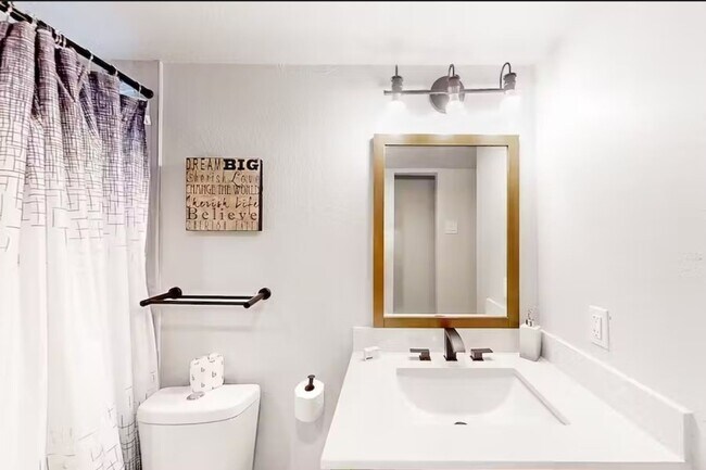 Building Photo - 6325 Riverview Way