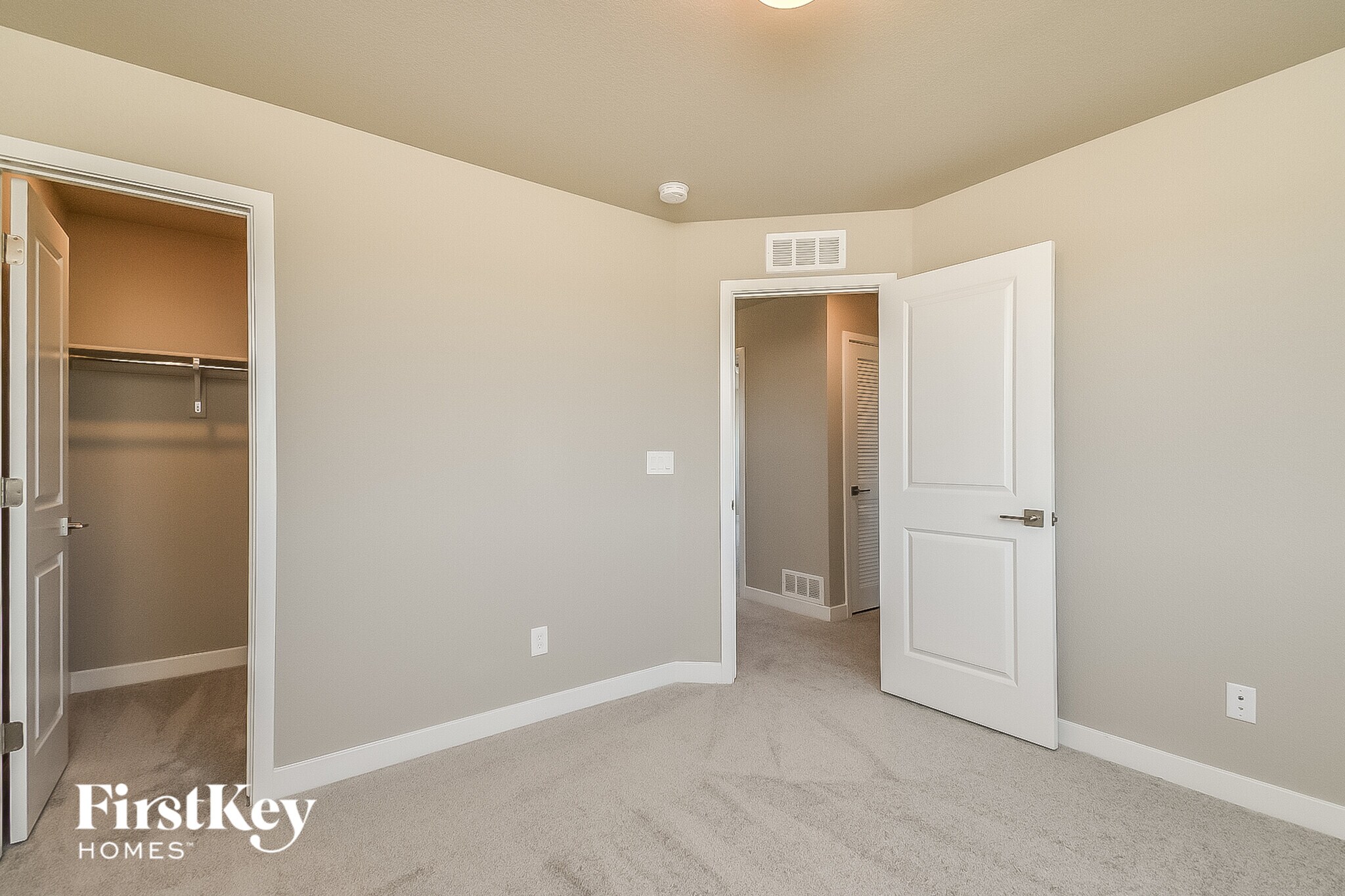 Building Photo - 10718 Luneth Dr