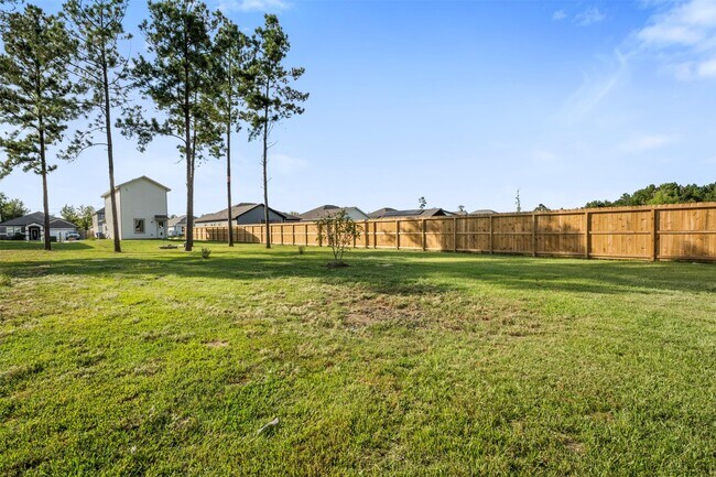 Building Photo - 1044 Rd 5203