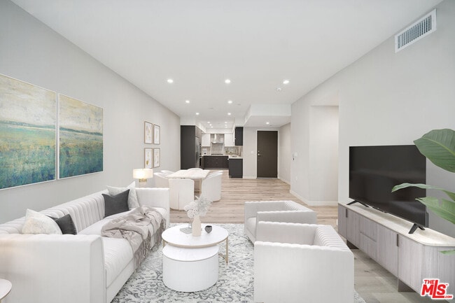 Building Photo - 1051 S Corning St