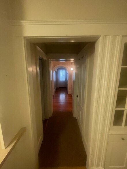 Building Photo - 239 S Main St