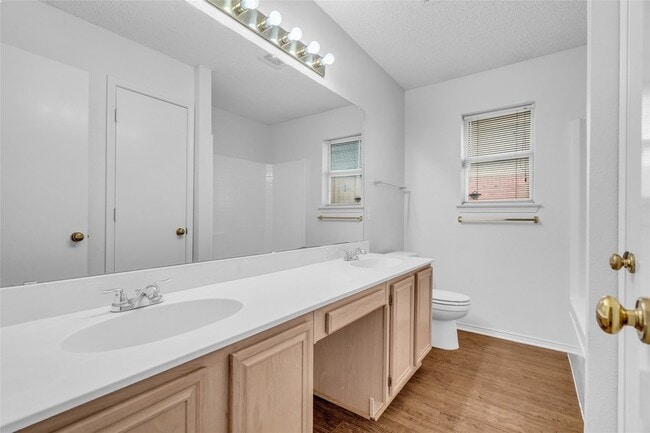 Building Photo - 8464 Ruthette Dr