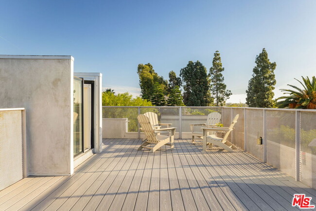 Building Photo - 4118 Wade St