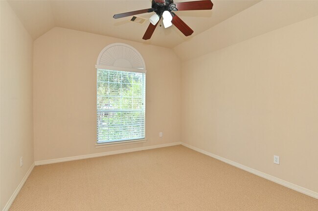 Building Photo - 5215 Field Briar Ln