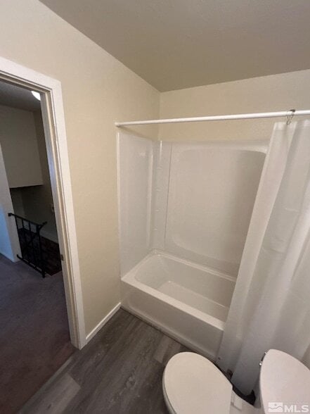 Building Photo - 5020 Catalina Dr