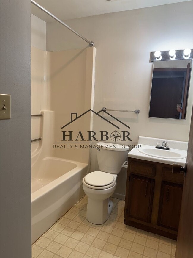 Building Photo - 1 Bedroom 1 Bath - New Avon - SPECIAL: App...