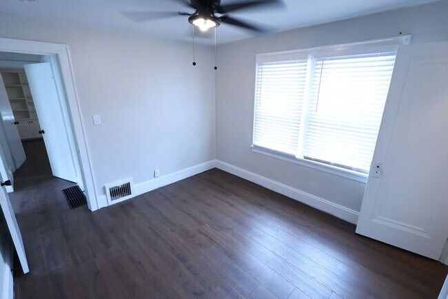 Building Photo - 1313 Coventry St