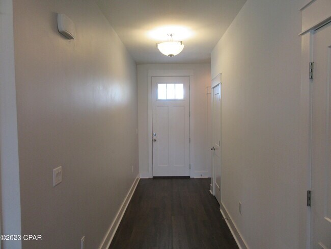 Building Photo - 404 Warren Bayou Ln.